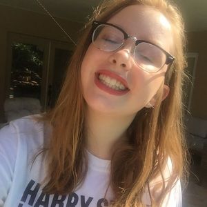 Meet your Posher, Hailey